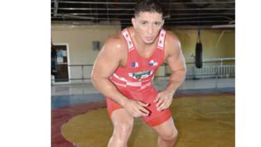 Luchadores panameños salen a la colchoneta en Bulgaria