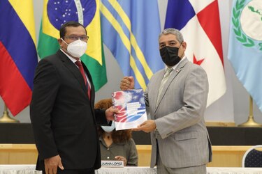 Panamá se convierte en el primer en la región que le dará atención de salud mental a los migrantes y refugiados