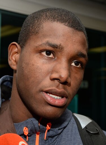 Los candidatos que reemplazarán a Román Torres en el puesto de defensa central