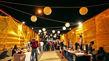 Moda, música y ventas solidarias en el Macrofest