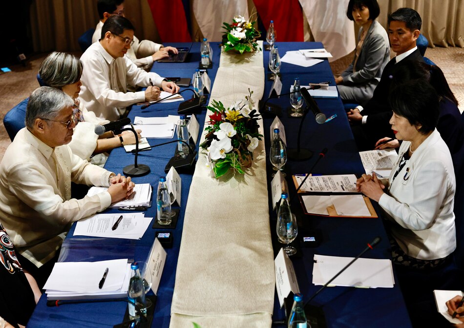 Filipinas y Japón firman un acuerdo de cooperación militar en medio de tensiones con China