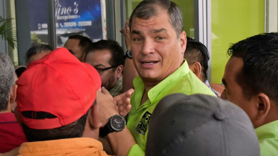 Rafael Correa regresa a Ecuador en medio de disputa con su sucesor