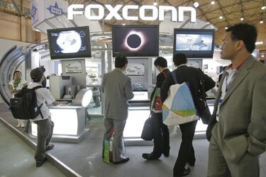 Foxconn contratará a 20 mil personas por aumento de pedidos