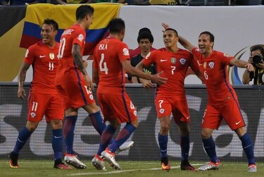 Chile vence 2-0 a Colombia; jugará otra final con Argentina