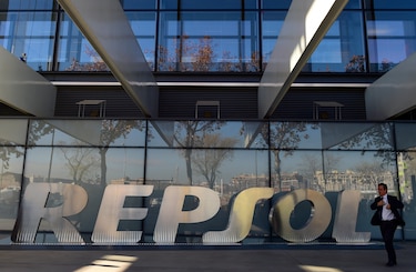 Demandan en Perú a española Repsol por $4,500 millones por derrame de crudo