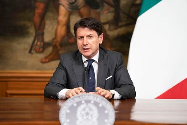 Primer ministro italiano declara ante fiscales por su gestión de la pandemia