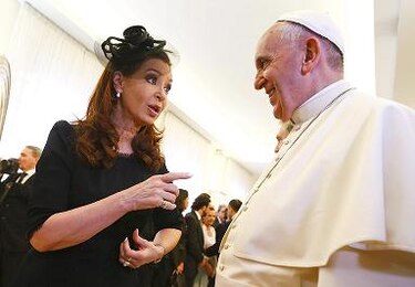 Papa Francisco y presidenta Fernández hablan de la gobernabilidad argentina