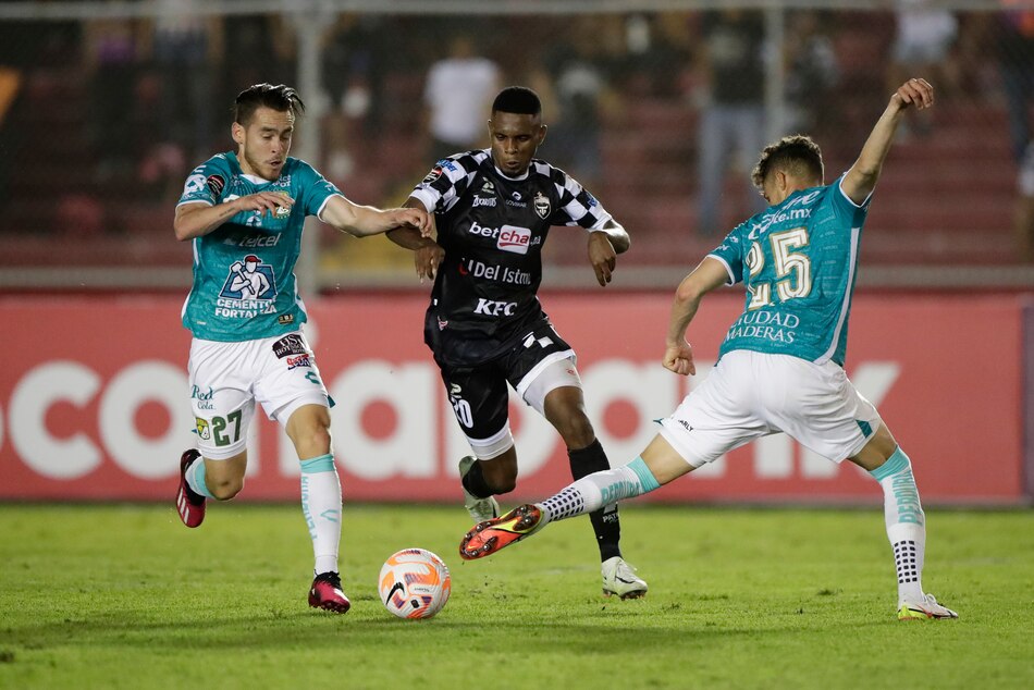 Tauro va por la remontada