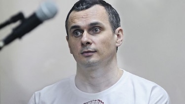 El cineasta Oleg Sentsov recibe el premio Sájarov 2018