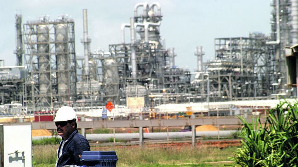 Pdvsa anuncia acciones legales