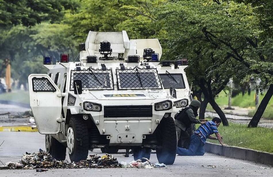 Dos muertos y ocho detenidos en ataque a fuerte militar, dice Maduro