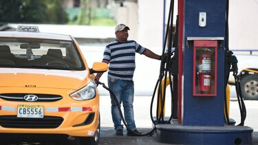 Gasolina bajará de precio desde este viernes