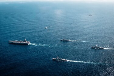 Presencia militar de Estados Unidos en el Caribe y el Pacífico: armamento, bases y alianzas