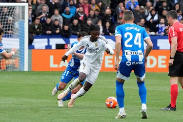 0-1. Un latigazo de Camavinga en Vitoria mantiene las opciones del Real Madrid