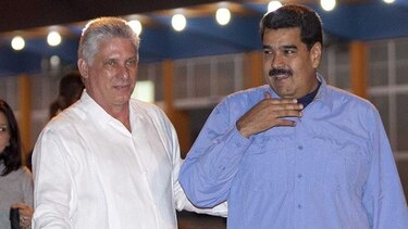 Maduro habla con Castro antes de que Obama aterrice en Cuba