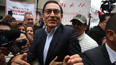 El expresidente de Perú Martín Vizcarra es condenado a 14 años de prisión por sobornos