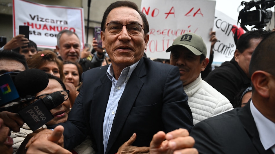 El expresidente de Perú Martín Vizcarra es condenado a 14 años de prisión por sobornos