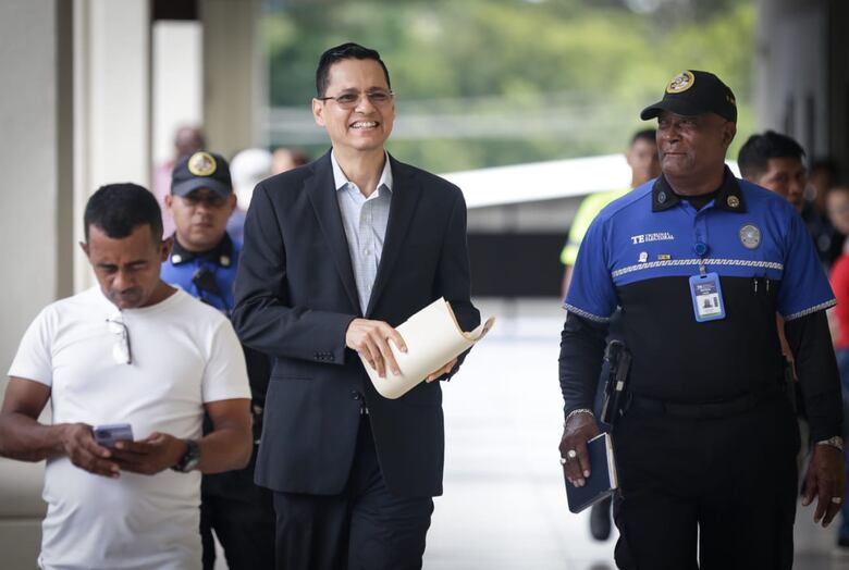 ‘No se podrá mencionar el nombre ni utilizar la imagen del señor Martinelli’, asegura Álvaro Alvarado 