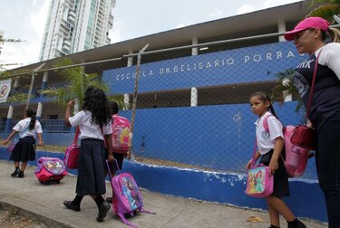 Los  tropiezos de la jornada única escolar; solo la ejecutan 35 colegios