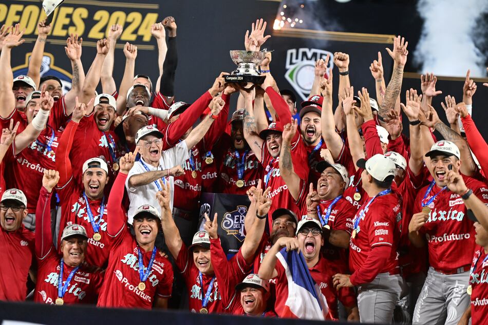 Sultanes de Monterrey, dirigidos por Roberto Kelly, son barridos en la serie final mexicana