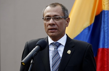 Glas pide a tribunal que Ecuador lo entregue a México u otro país que también le dé asilo