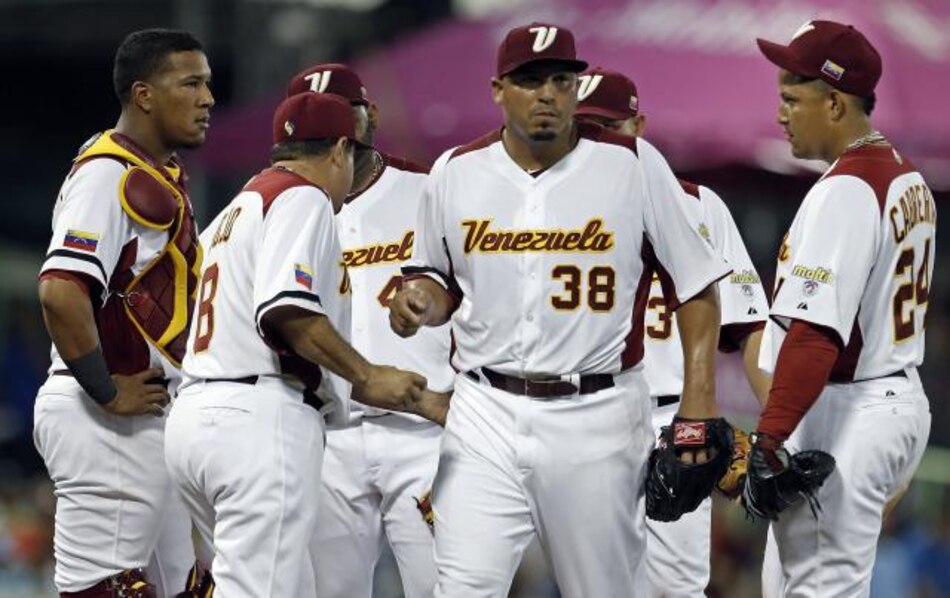 Cabrera y Sandoval salen en defensa del mánager de Venezuela