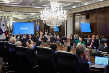 Consejo de Gabinete autoriza contratación de seguro para bomberos por $3.1 millones