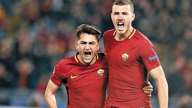 Roma avanza a cuartos de final con un gol de Dzeko