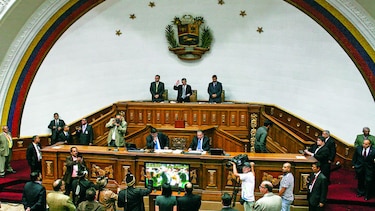 Asamblea venezolana suspende sesión tras fallo judicial que anula sus acciones