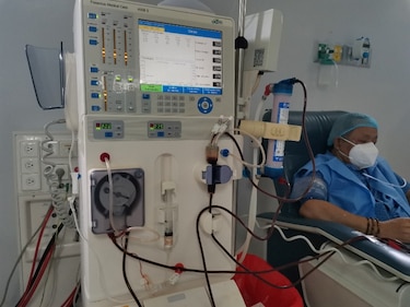 Suspensión de licitación de hemodiálisis de la CSS: inquietud ante el futuro incierto para los pacientes