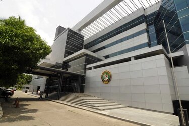 Buscan eliminar facultad del Ministerio de Gobierno de multar a medios de comunicación