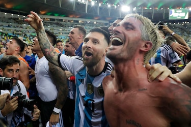 Argentina gana el clásico sudamericano en el Maracaná y deja a Brasil en crisis