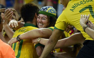 La madre de Neymar también es imputada por la justicia española