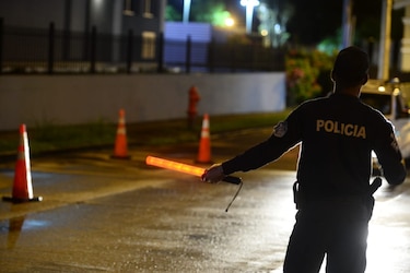 Policías participan de una fiesta en Capira; investigan el caso