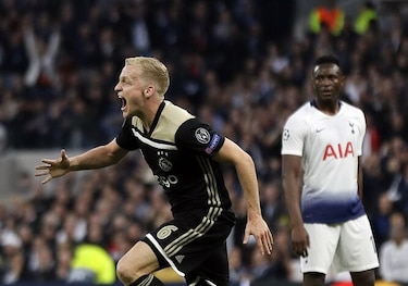 El Ajax conquista Londres y pone un pie en la final de la Champions