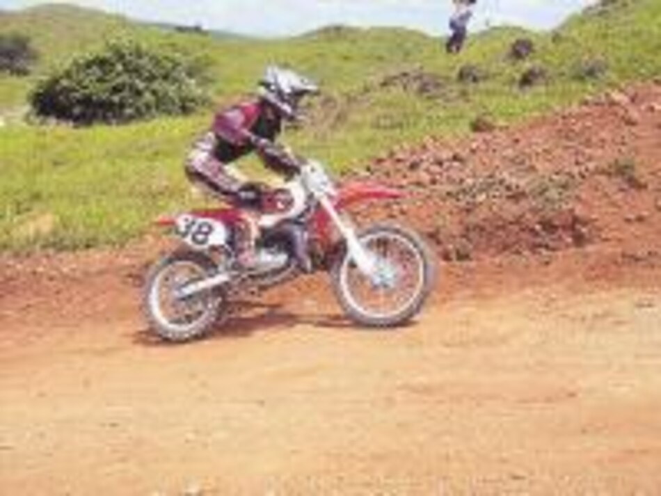 Nacional de motocross comienza en Santiago