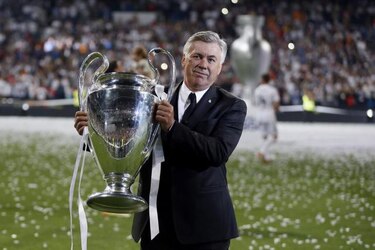 Ancelotti recibe el premio Enzo Bearzot por su 'humildad' como entrenador