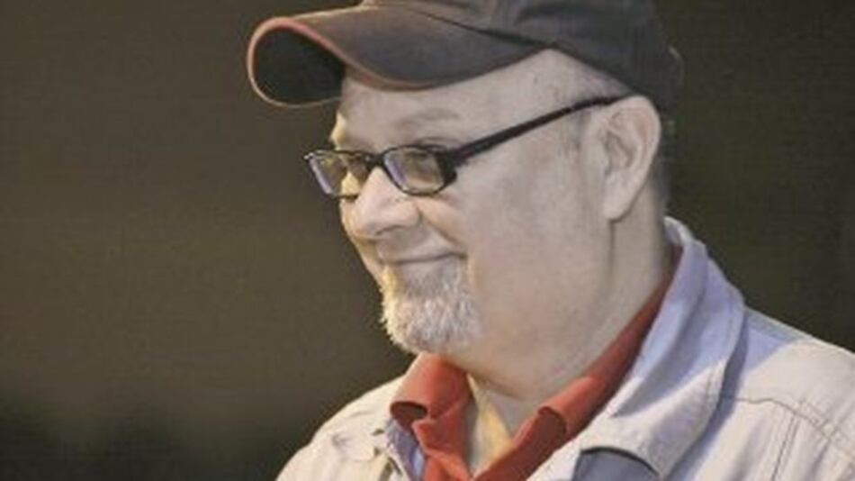 Pasando del misterio a la comedia