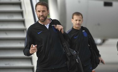 Inglaterra llega a Rusia sin ruido, pendiente del estado de Rashford
