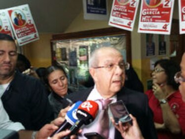 Universidad de Panamá: Eduardo Flores encabeza resultados preliminares