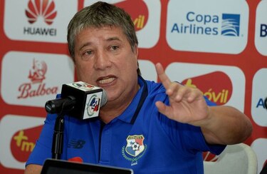 Bolillo Gómez habla de un Mundial digno para Panamá