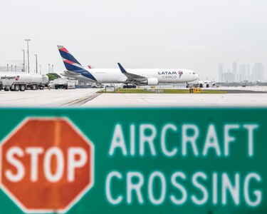 Acreedores de Latam quieren demandar a Delta y Qatar Airways