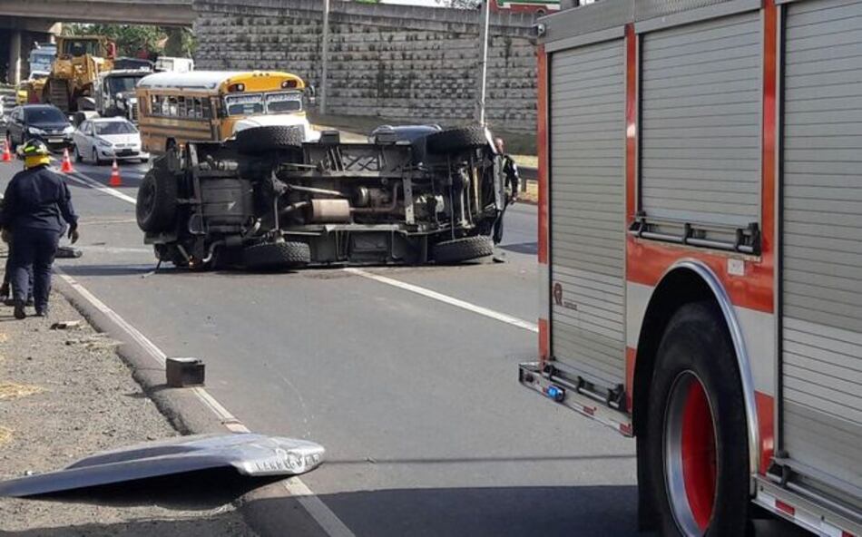 Gremios de seguros advierten sobre impacto del Proyecto de Ley 53 en las primas de autos