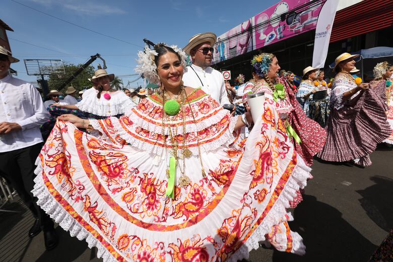 Una joya del siglo XIX: la antigua pollera que permanece expuesta en el Museo Manuel F. Zárate