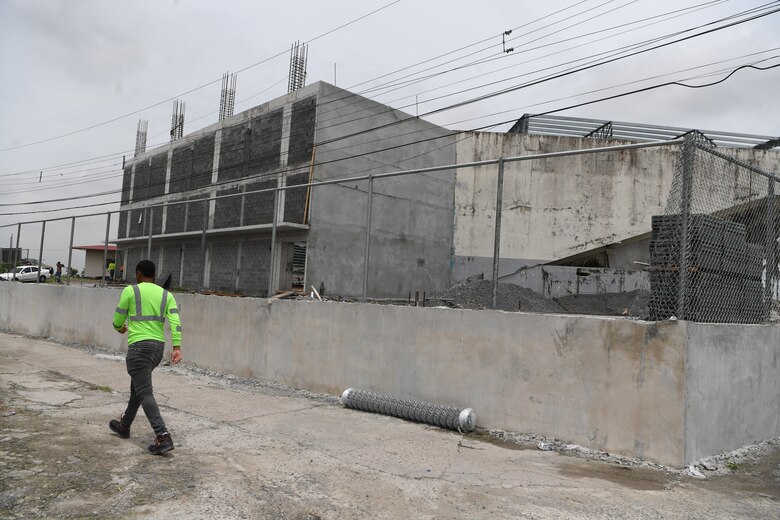 Avanza rehabilitación del gimnasio Orlando Winter en San Miguelito