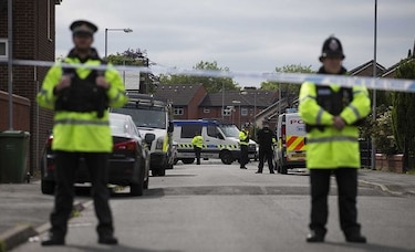 Policía detiene a dos nuevos sospechosos por atentado de Mánchester