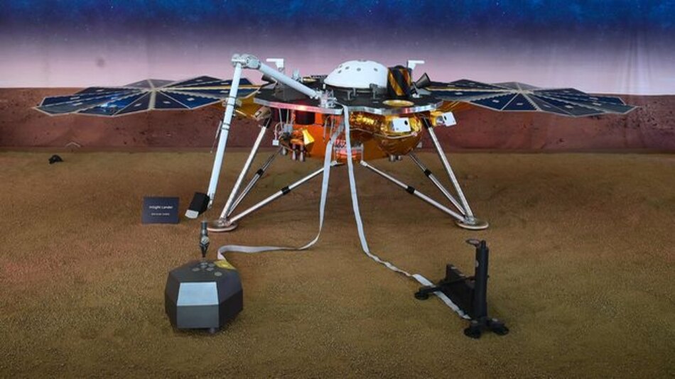 La sonda InSight toca suelo de Marte y envía su primera foto