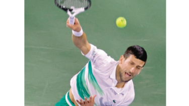 Novak Djokovic avanza a cuartos en Dubái y se verá con Jiri Vesely