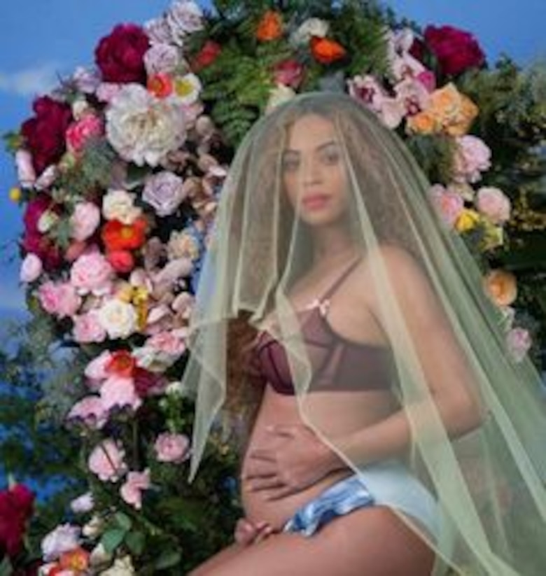 Beyoncé anuncia en Instagram que espera mellizos