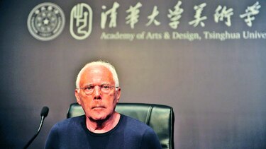 Armani anuncia que dejará de usar pieles